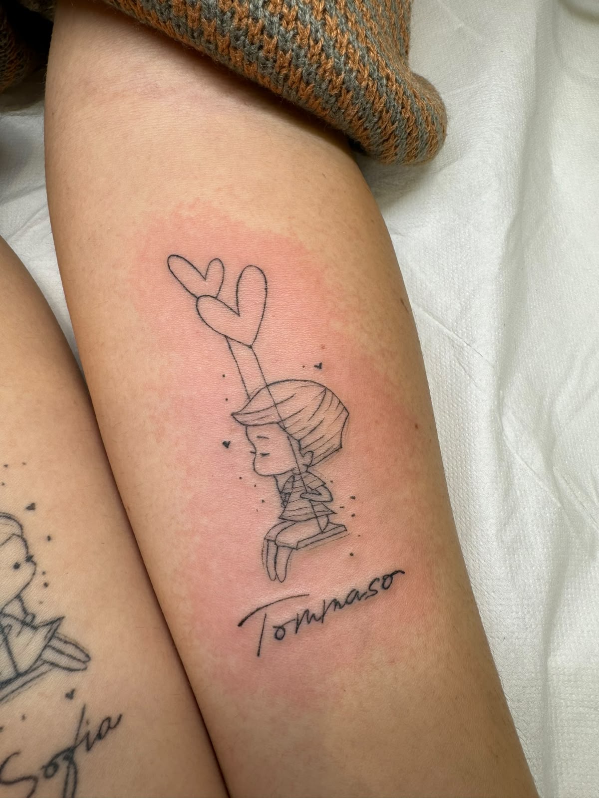 Tatuaggio fine line bambino 'Tommaso' con cuore
